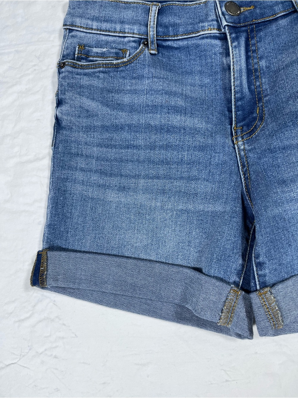 Juicy Couture Jean Shorts Size 8 Blue - Picture 10 of 14